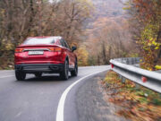 Купе-кроссовер Geely Tugella сильно подорожал в России