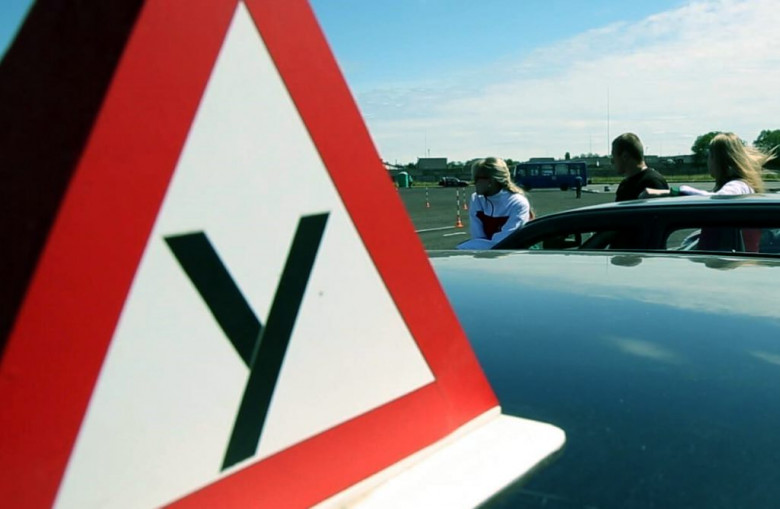 С 1 апреля в России действуют новые новые правила сдачи экзаменов на права