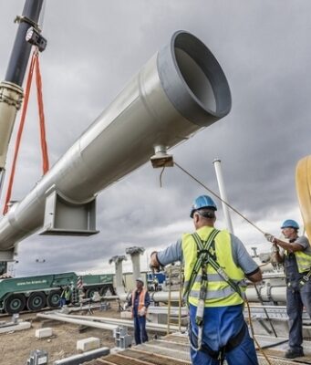 США решили ударить по «Северному потоку-2» через немецкого гэбэшника