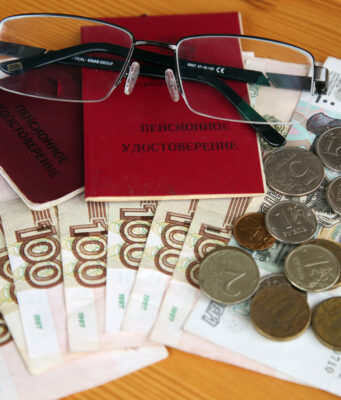 Выплаты работающим пенсионерам увеличиваются, но «мелкими шажками»